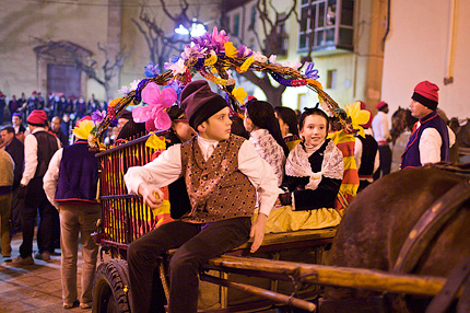 Children dressed for l'Encamisada, Falset Children dressed for l'Encamisada, Falset